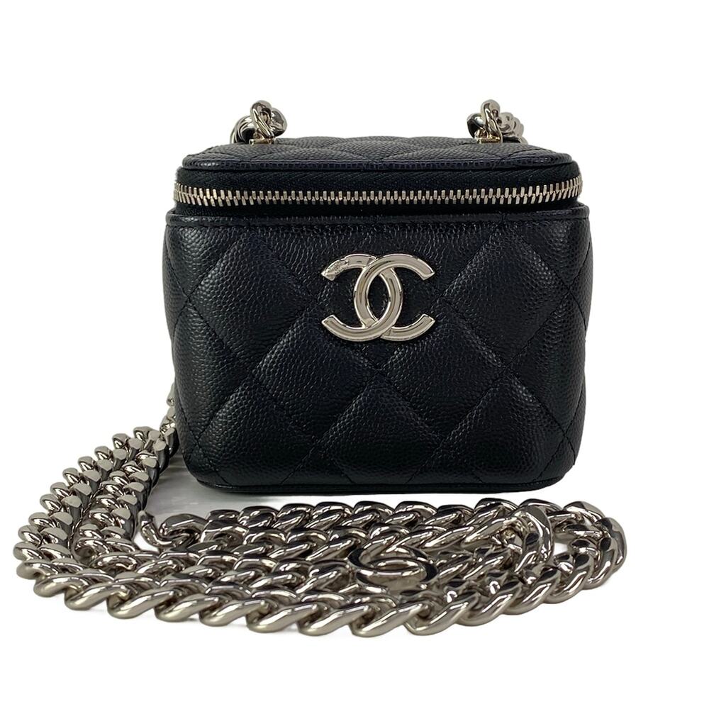 Chanel Matelasse Vanity Bag AP2718